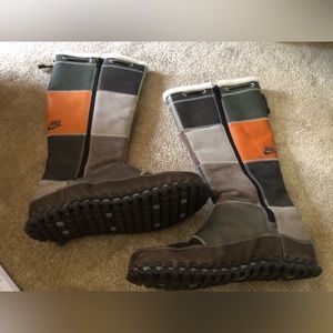 Women’s Nike Boots size 8